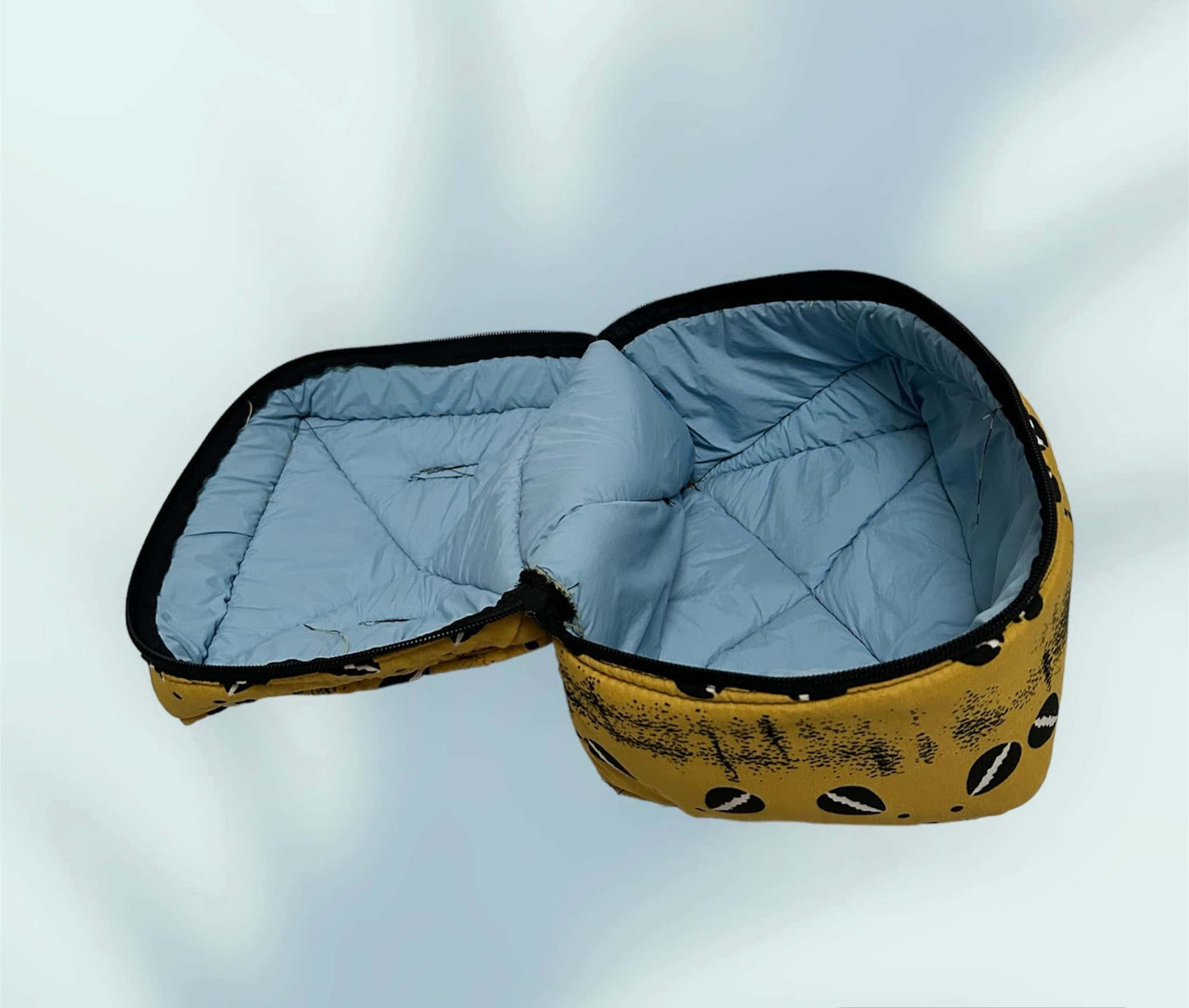 ETHNEEK VANITY BAG (SMALL)