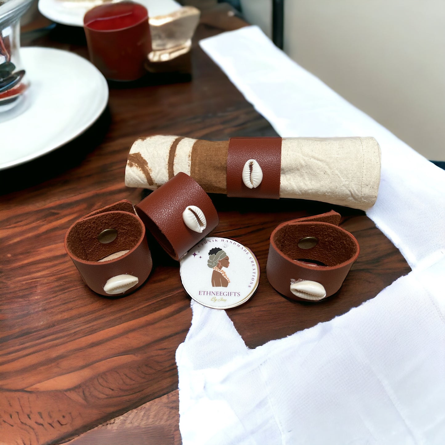 NAPKINS RINGS LEATHER & COWRIE (2 Set of 2) 4