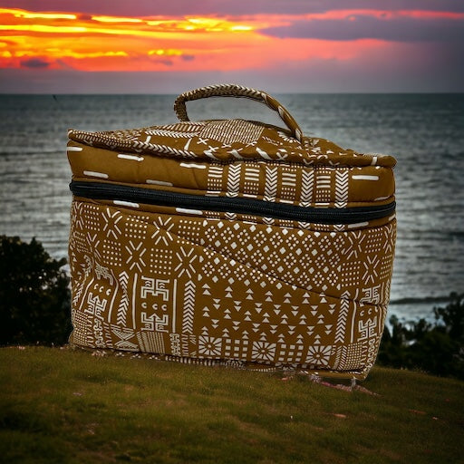 ETHNEEK VANITY BAG (MEDIUM)