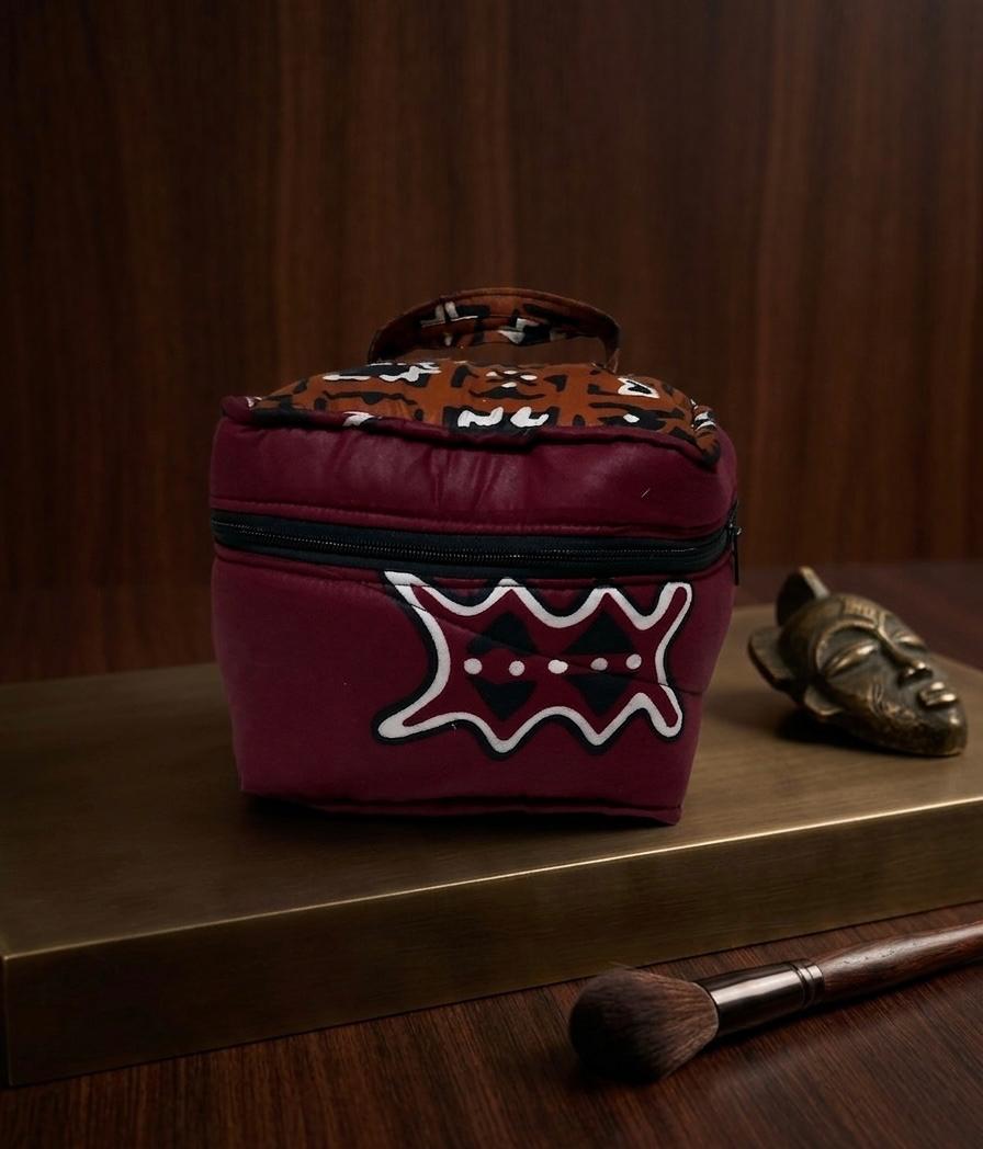THE ESSENCE CAPSULE
