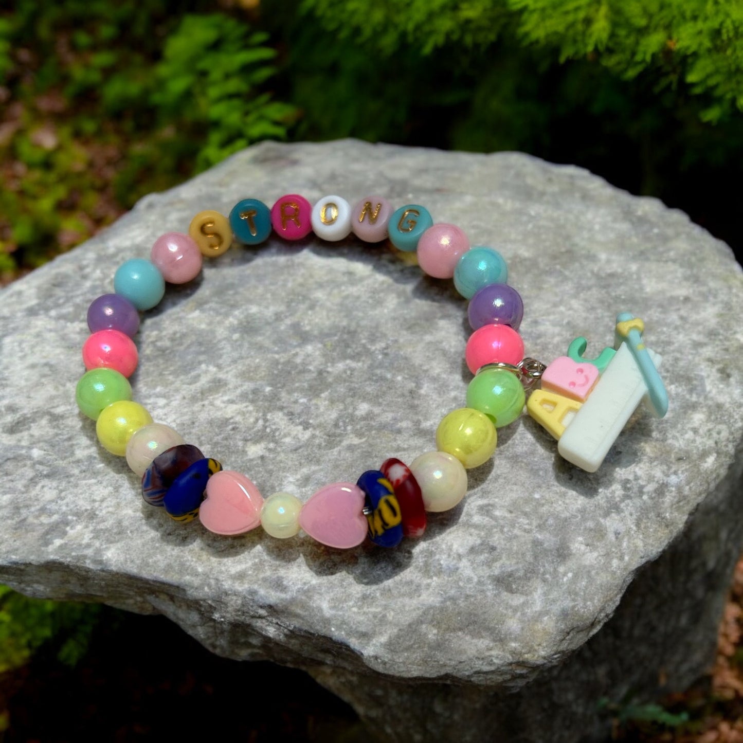 ETHNEEGIFTS - BRACELET KIDS Rainbow Krobo Flat Stones STRONG ALPHABET