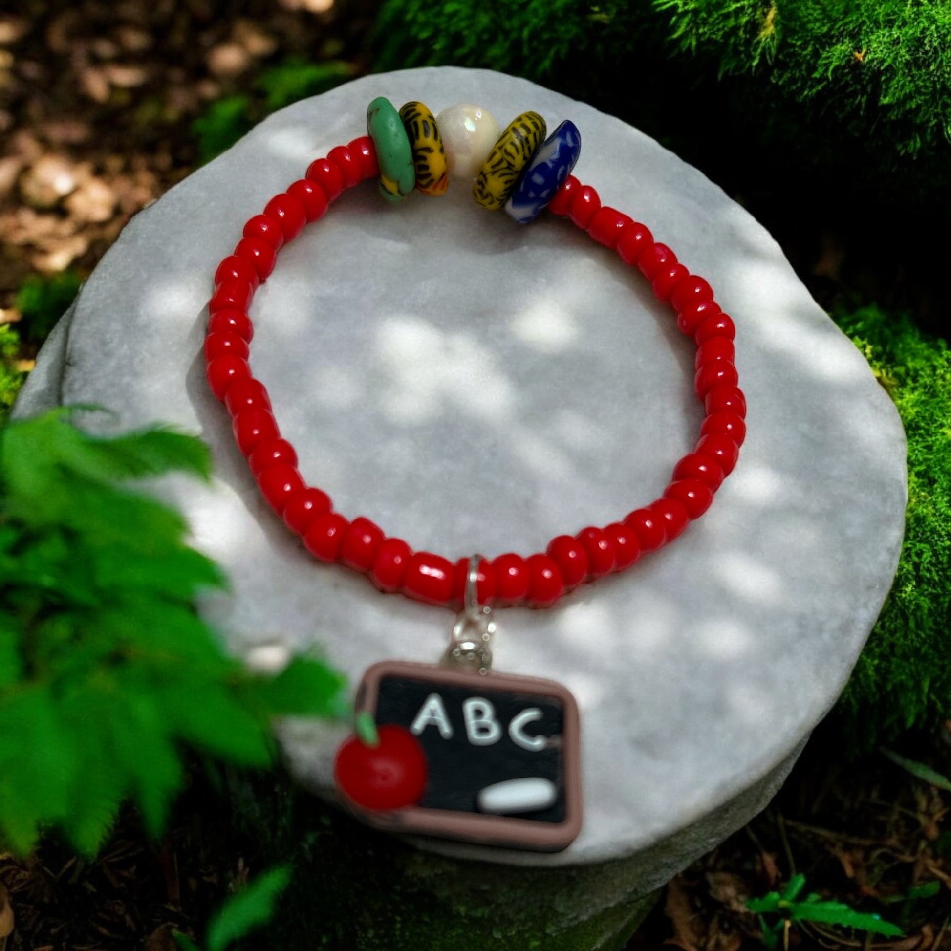 ETHNEEGIFTS - BRACELET KIDS Red Krobo Flat Stones BLACKBOARD