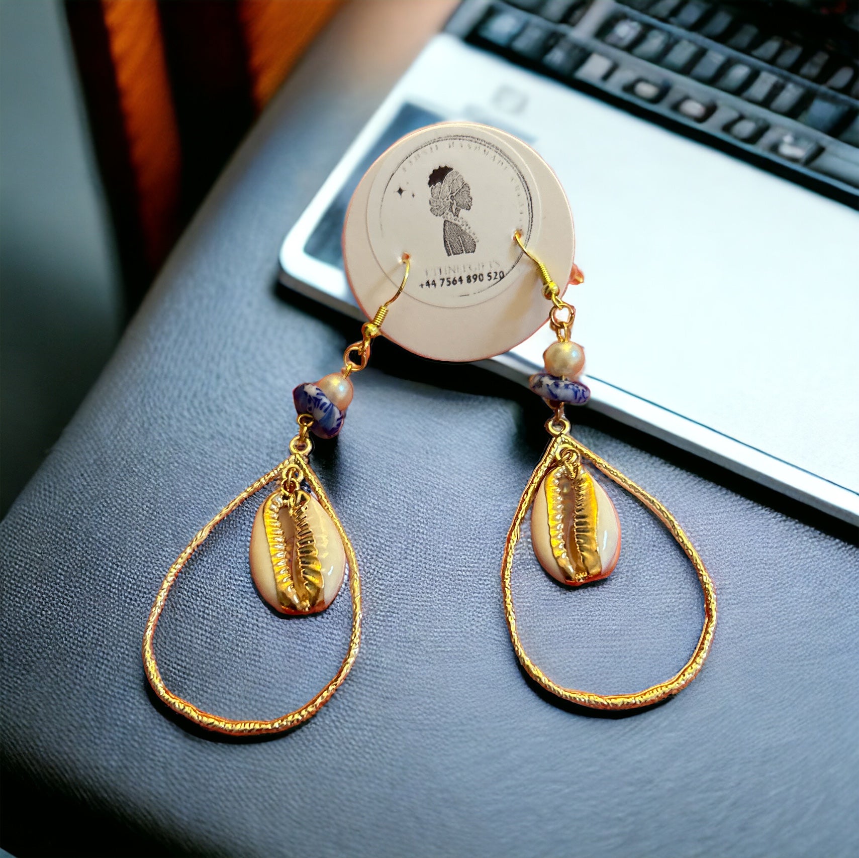 ETHNEEGIFTS - EARRINGS Gold " KEEP YOUR SMILE "