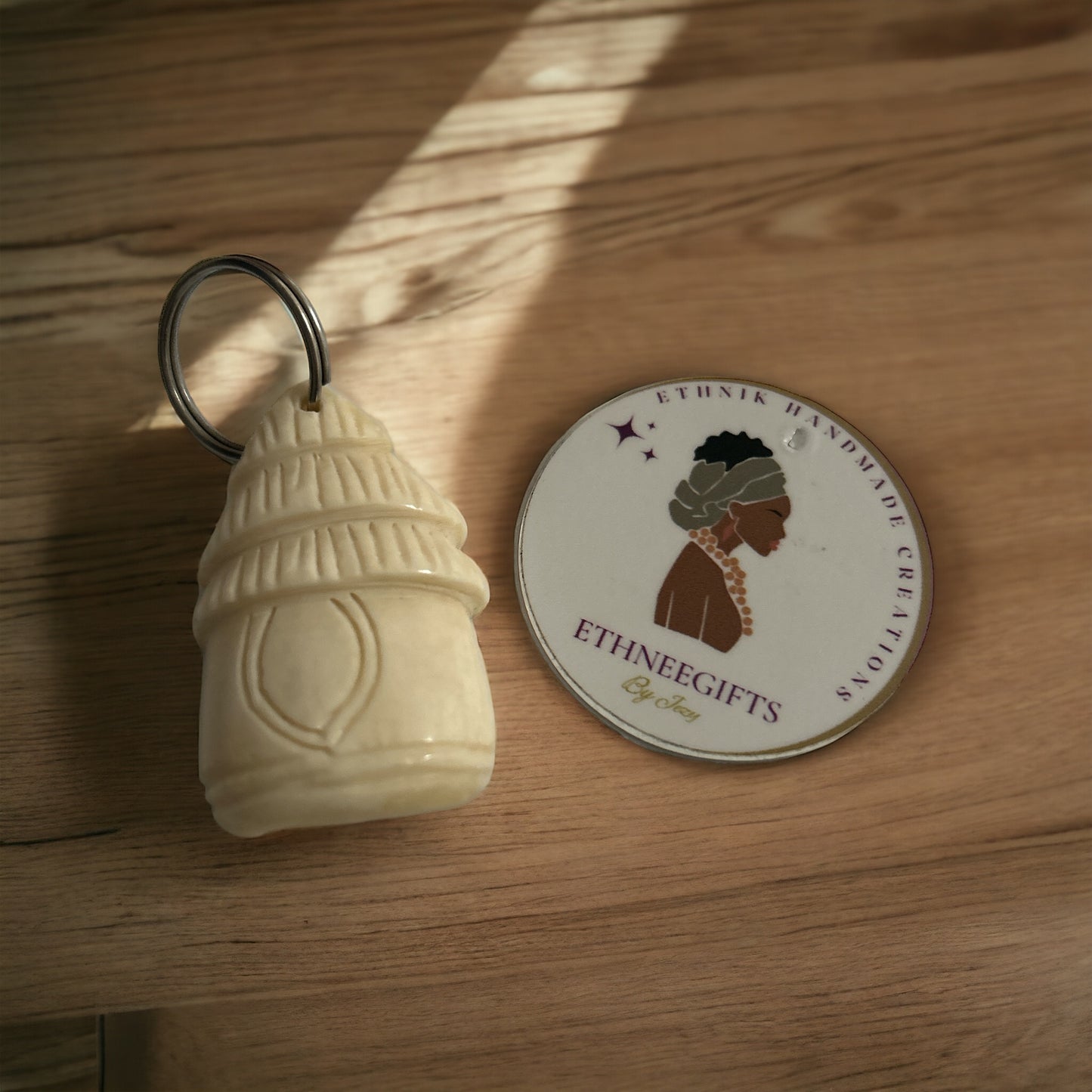 ETHNEEGIFTS - KEYRING "CASA"