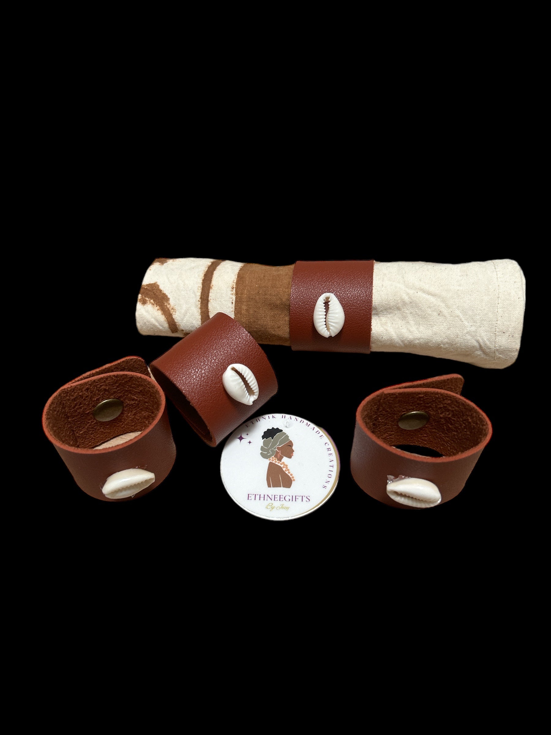 ETHNEEGIFTS - NAPKINS RINGS LEATHER & COWRIE (2 Set of 2) 4