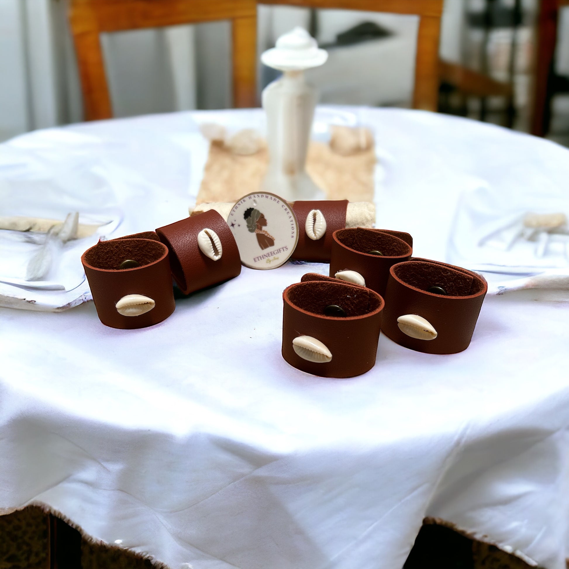 ETHNEEGIFTS - NAPKINS RINGS LEATHER & COWRIE (3 Set of 2) 6